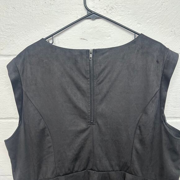 Torrid 4X Black Faux Suede Peplum Tank Studded Scoop Neck Boho Dark Feminine NWT - Picture 6 of 7